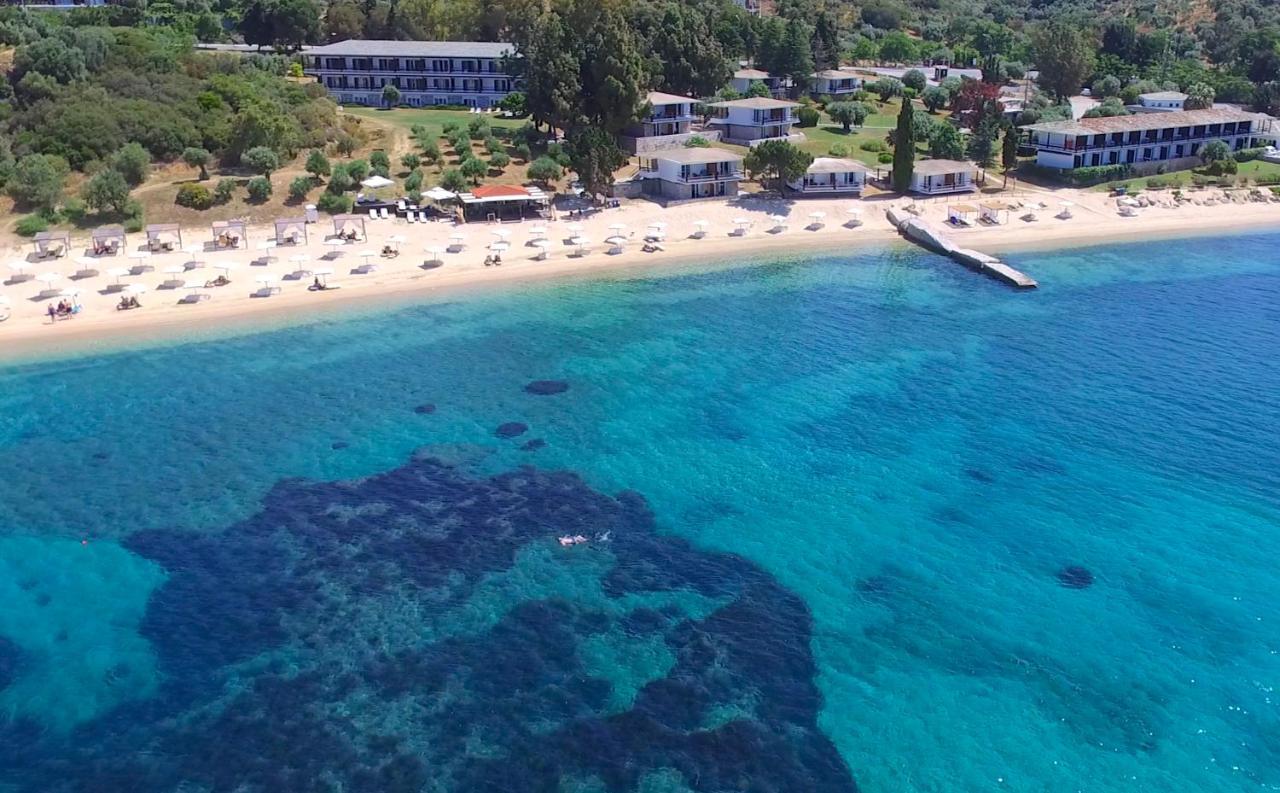 Отель Xenia Ouranoupolis Экстерьер фото
